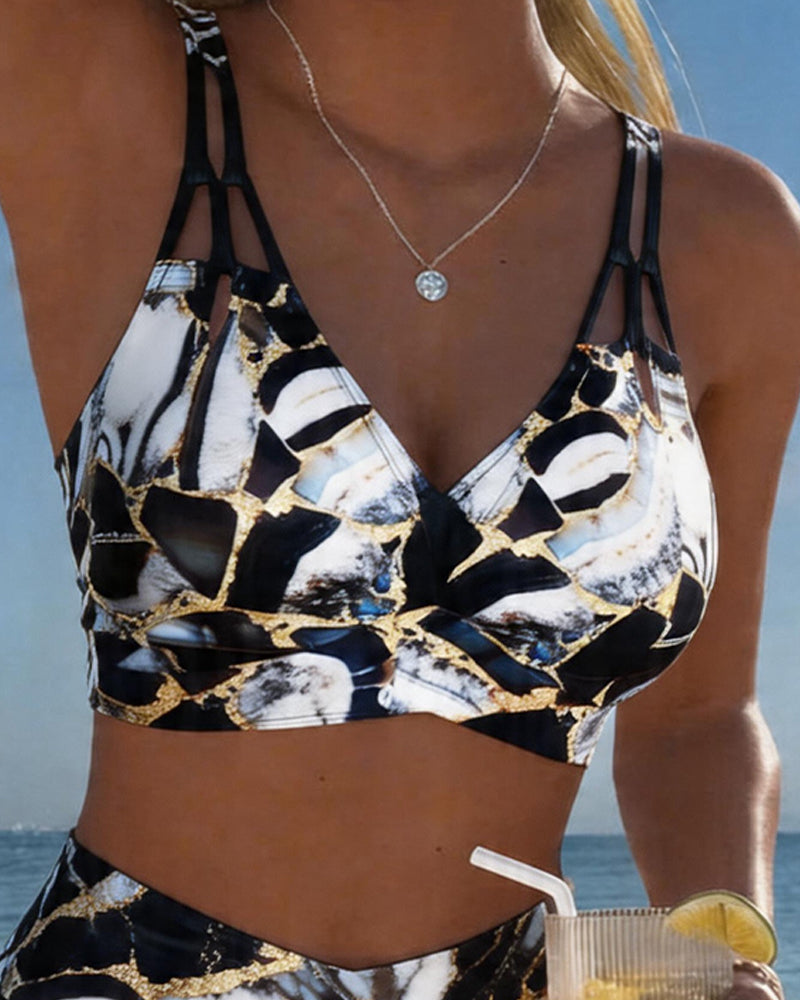 DÉCOUPE BIKINI BRETELLES