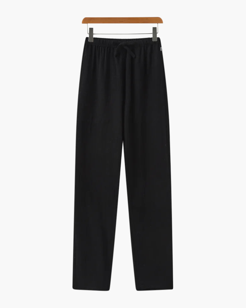 ENSEMBLE MONOCHROME