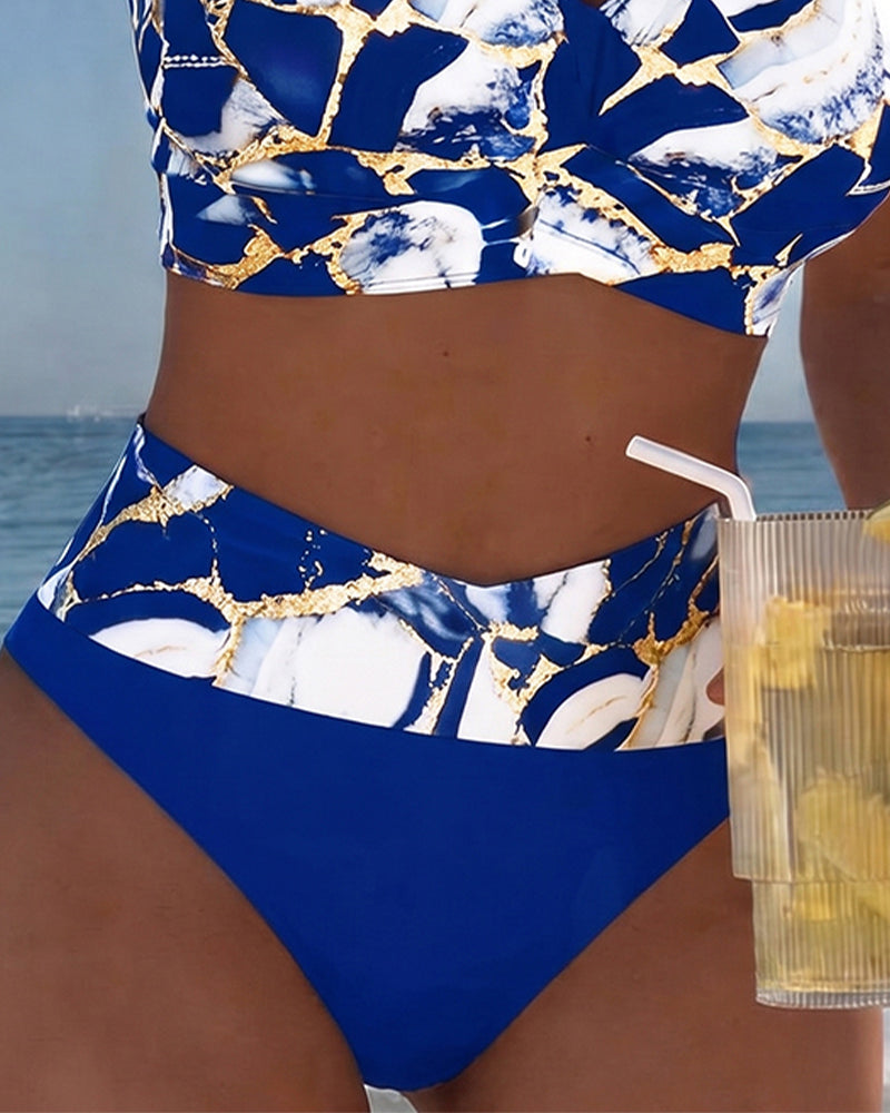 DÉCOUPE BIKINI BRETELLES