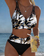 DÉCOUPE BIKINI BRETELLES