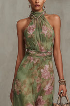 SERENA ∙ ROBE LONGUE VERTE À FLEURS EN MOUSSELINE AVEC COL LICOU